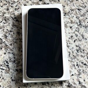 AT&T iPhone 13 Starlight 128GB
